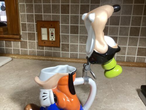 Goofy Disney Tankard - Stein • Ceramarte • Porzellan • 91/4" H Brasilien - Bild 2 von 6