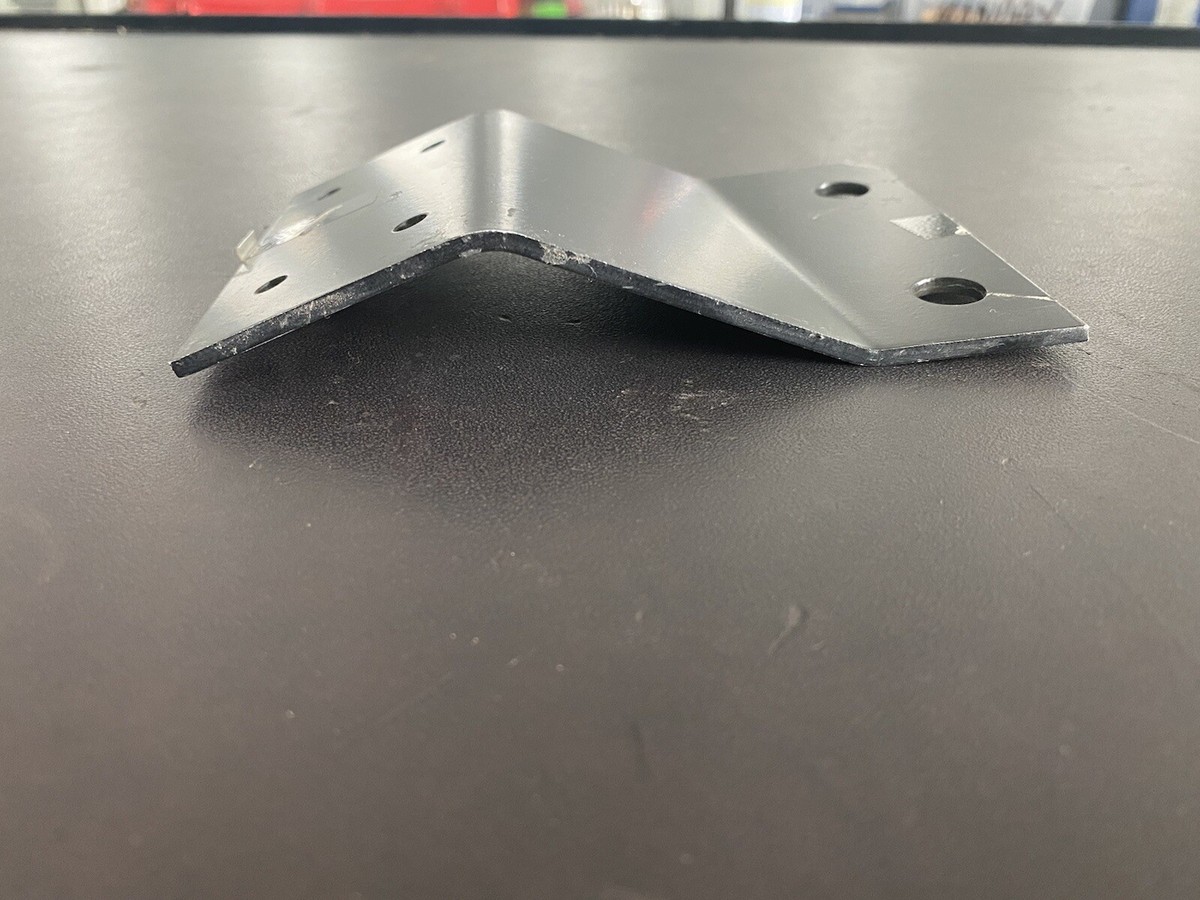 R62-1016A 18137AA Bracket - Fairing | eBay