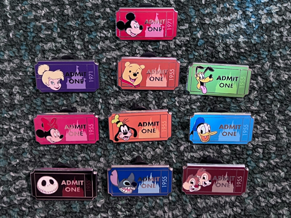 ディズニーピン　チケット　admit one キャスト　海外ピン s-l1200.jpg