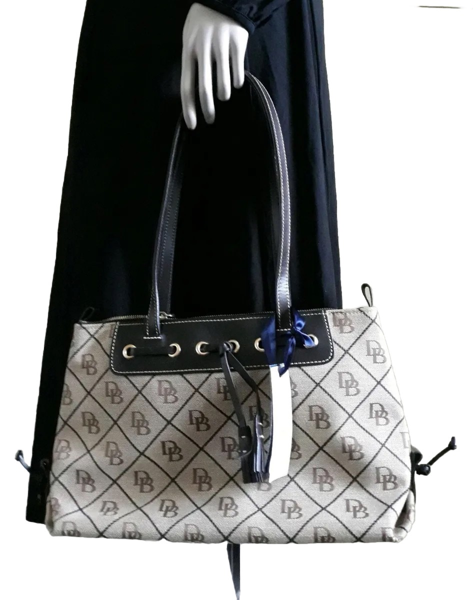 NWT DOONEY BOURKE Black Tassel Shoulder Tote Bag Signature Print, top Zip