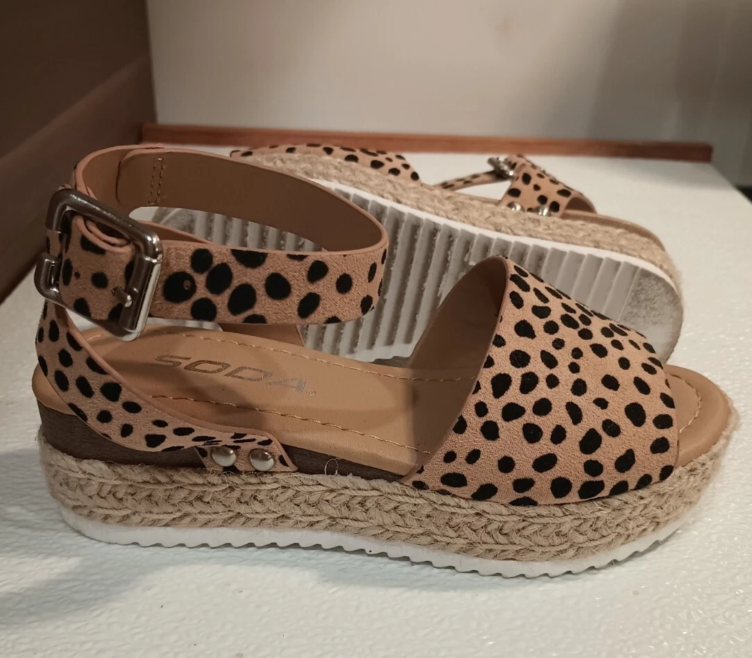 Soda cheetah platform sandals outlet