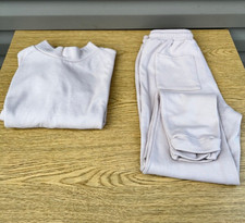 Youth Beige Loungewear Set. Drawstring Sweatpants, Back Pockets, Sweater. Size S