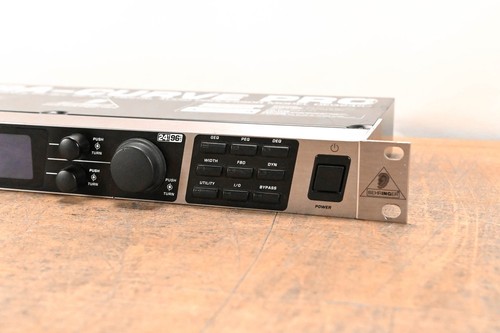 Behringer Ultracurve Pro DEQ2496 Equalizer and Mastering Processor CG01M4L - Picture 2 of 10