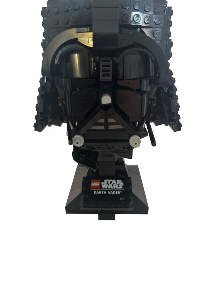 LEGO Star Wars 75304 Darth Vader, foto 2 di 3