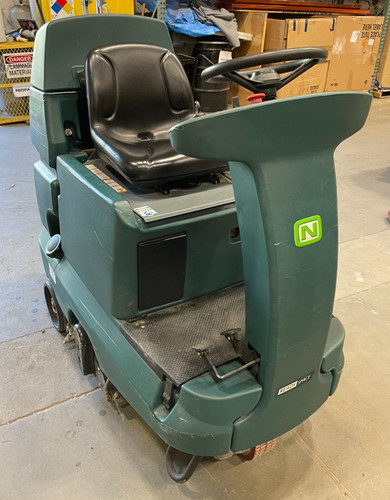 Nobels Strive Rider Carpet Extractor #26 *LOCAL PICK UP ONLY*
