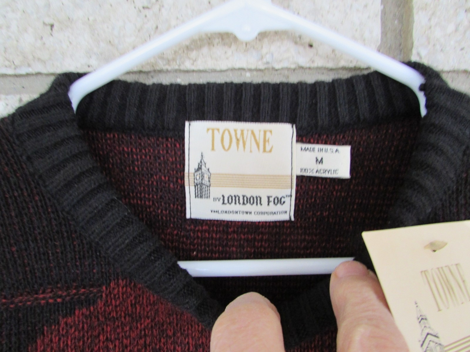 London Fog Towne Men's Med Geometric Print Knit Crewneck Sweater Vintage 90s USA