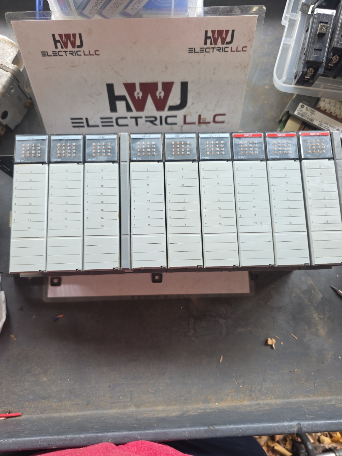 ALLEN-BRADLEY SLC 500 10 SLOT RACK WITH INPUT AND OUTPUT CARDS
