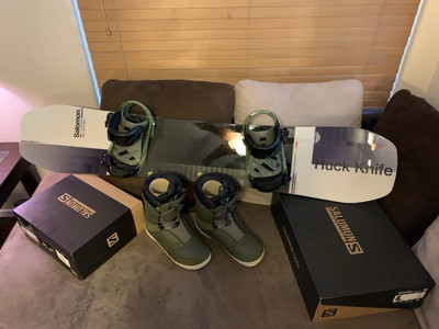 Salomon  Huck Knife  Snowboard (155), Boots (11.5) and Bindings