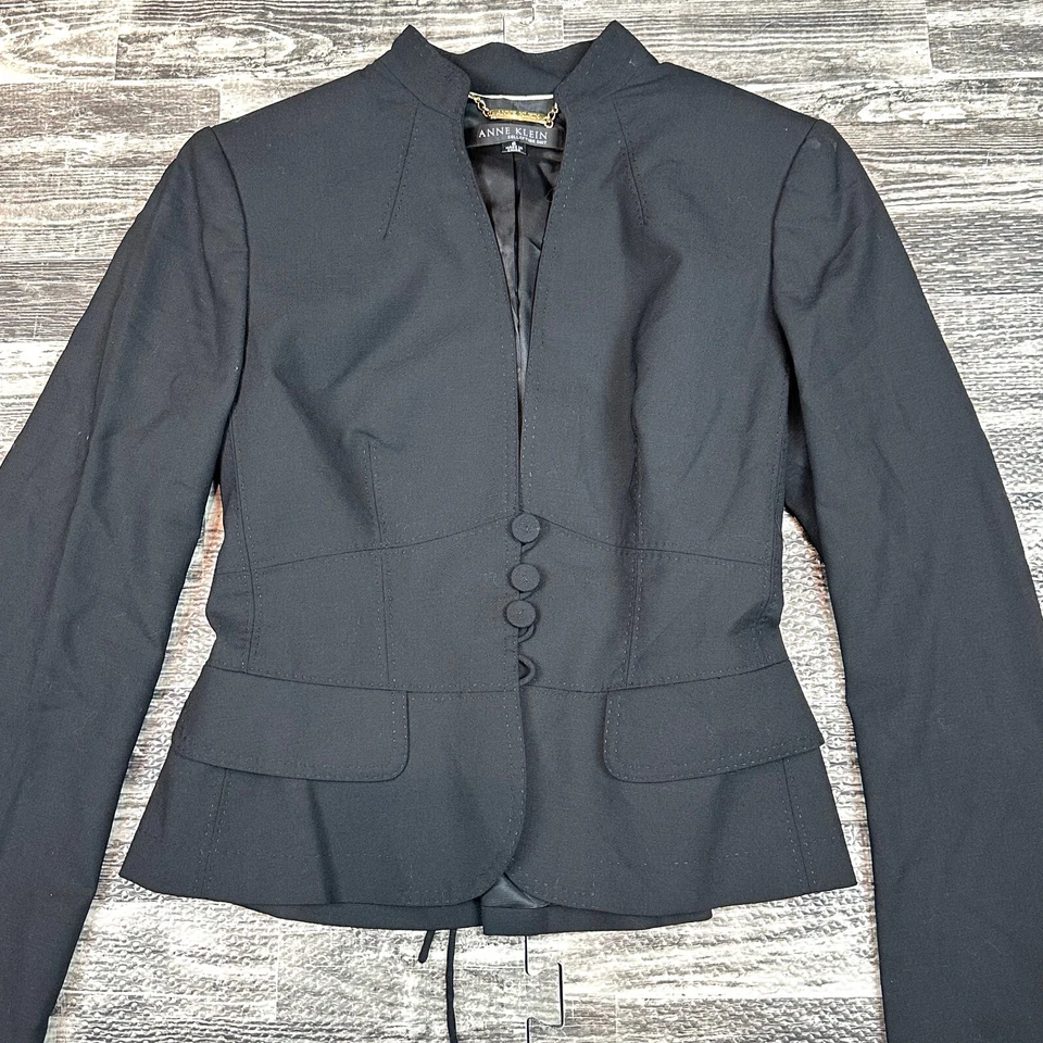 Traje Colección Anne Klein 2 Piezas Mujer Talla 6 Peplum Chaqueta Con Cordones Falda Negra Foto 3 de 4