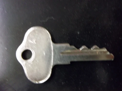Ignition Key for Cub Cadet 104 124 105 125 106 126 147 128 129 149 169