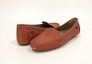 ugg flores leather flat