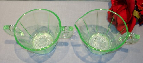 Green Depression Glass U.S. Glass Scroll Octagon Creamer and Sugar - Picture 2 of 2