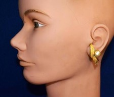 Vintage 60s Signed CORO Gold tone Faux Pearl Clip-On Earrings