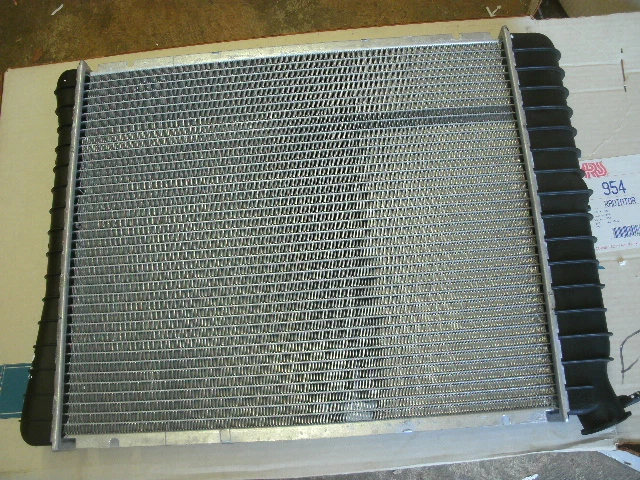 NEW VINTAGE 1985 1991 GM VAN 10 20 30 SERIES 4.3L V8 ALUMINUM RADIATOR - Image 4 of 4