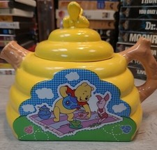 Disney Winnie The Pooh Tea Pot Beehive Piglet Ceramic Vintage Houston Harvest