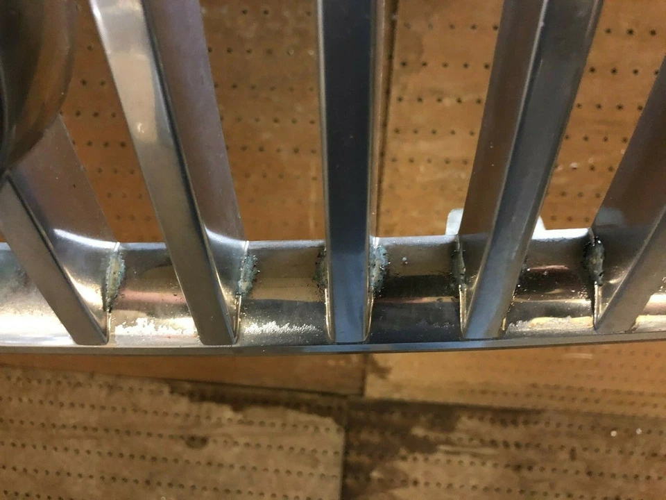 Mercury Mountaineer Grille 2002-2005 "Envío gratuito" Foto 3 de 4