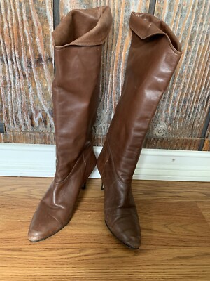 vintage brown Leather heeled boots