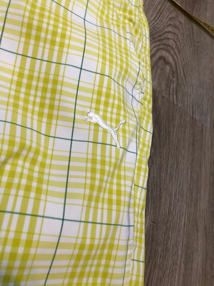 PUMA Golf Shorts Men's Size 32 32" Waist White and Neon Green Striped Plaid 159 - Image 4 of 4
