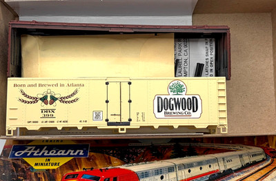 HO GREENWAY PRODUCTS CUSTOM PAINTED BEER REEFER KIT DOGWOOD BREWING ATLANTA