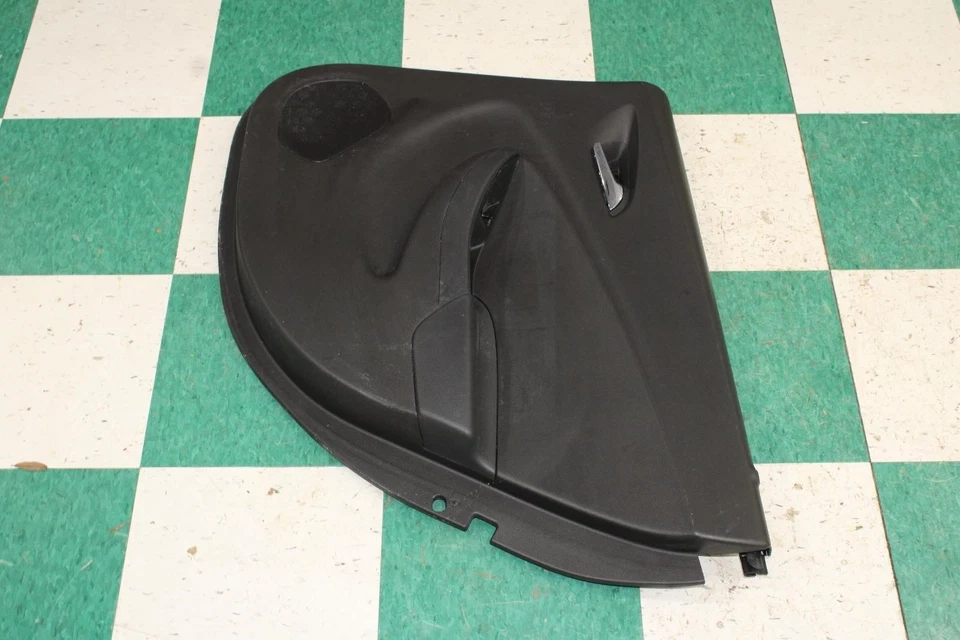 16-19 VOLT Black Leather Passenger Rear RH RR Right Door Trim Panel Factory OEM Foto 4 de 4