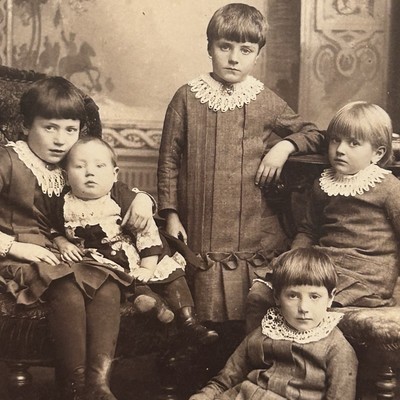 Cabinet Card 5 Siblings Children Boys Wearing Pleated Dresses Toronto Canada