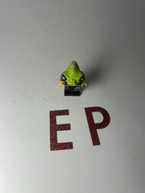 LEGO Alien Conquest Alien Pilot Minifigure  With Yellow HAND