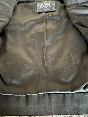 CHANEL BOUTIQUE 88A MUSEUM BLACK VELVET JACKET VIOLETS GOLD CC