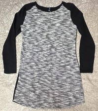 Gap Small Gray Front and Black Back Long Tuni...