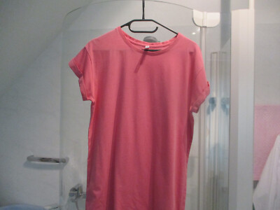 Herren T-Shirt Größe M DIVIDED by H & M Farbe Himbeere 100 % Baumwolle