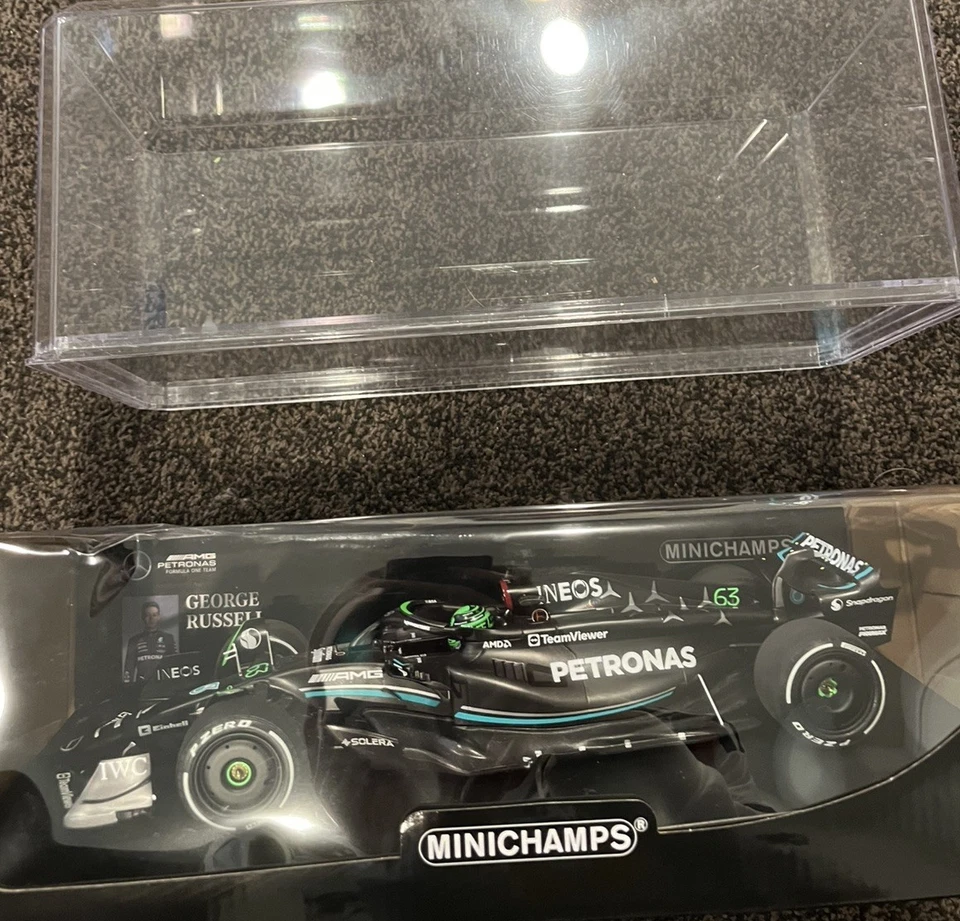 Minichamps 1/18 Mercedes AMG W14 George Russell Bahrain GP-With Acrylic Case - Image 2 of 4