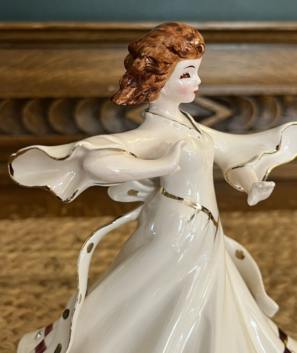 Vintage Dancing Lady Figurine - White w/ Gold A2618 NAPCO CERAMIC