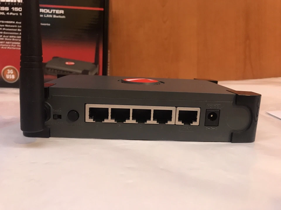 Intellinet Router Wireless 150N 3G 150Mbps 4-port 10/100 Mbps LAN Switch - Immagine 4 di 4