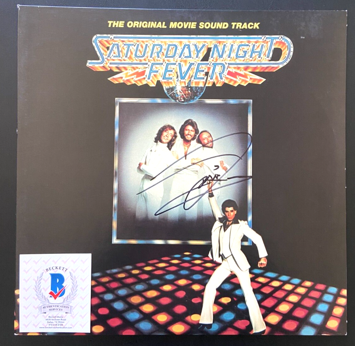 BARRY GIBB SIGNED SATURDAY NIGHT FEVER VINYL ALBUM THE BEE GEES ROCK BAND BAS 