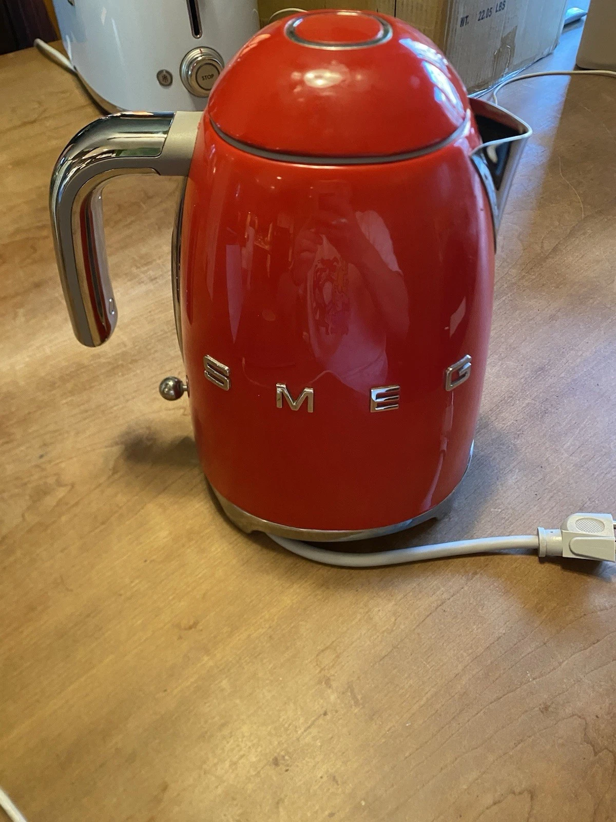 Smeg Retro Style Electric Kettle Red 1500W, 7 Cups Stainless Steel Chrome Handle