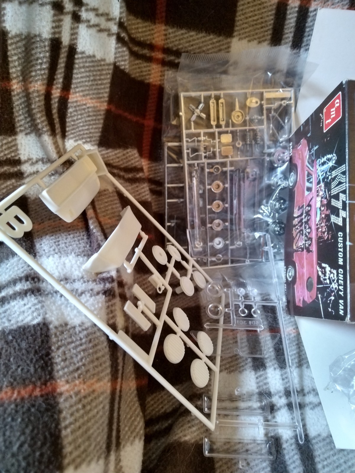 VTG 1977 AMT KISS Custom Chevy Van Plastic Model Kit New Open Box NICE!