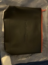 Mac Gift Set Black Bag
