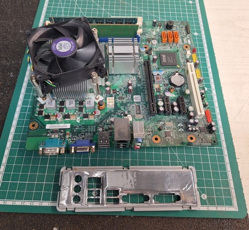 Carte mère MICRO ATX LENOVO L-IG41M2 V:1.0 +INTEL DUAL CORE 3.00GHZ+4GB DDR3( - Photo 2/11