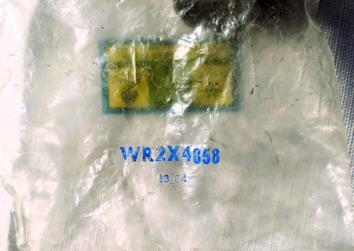 Nuovo (vecchio stock) GE General Frigorifero Elettrico Ruota Anteriore WR2X4858 OEM - Foto 2 di 2