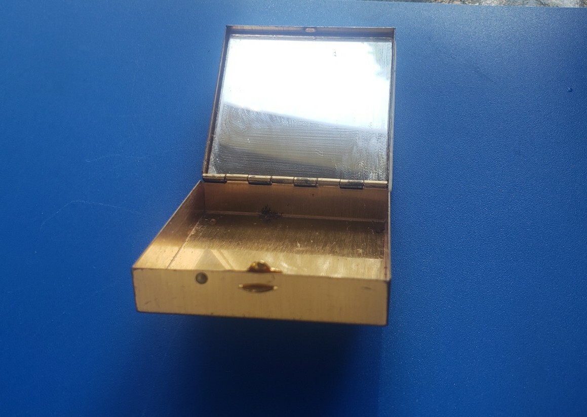 Picture 4 of 6