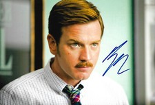 Ewan McGregor Autogramm signed 20x30 cm Bild