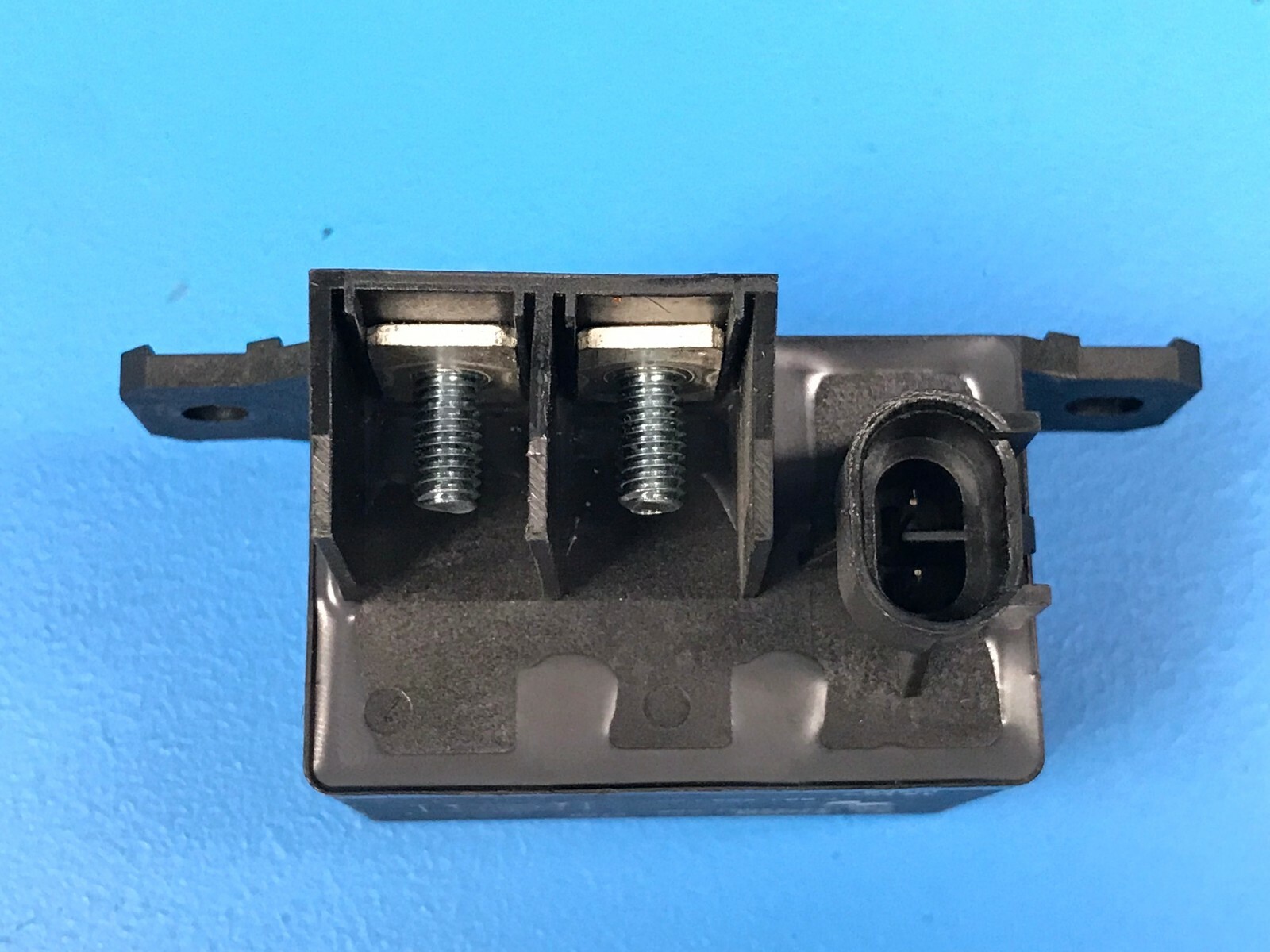 BMW F10 F30 E60 E61 E63 E64 E90 E70 COOLING FAN RELAY CONTROL MODULE