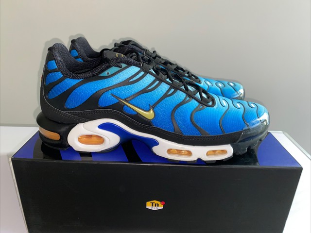air max plus hyper blue size 8