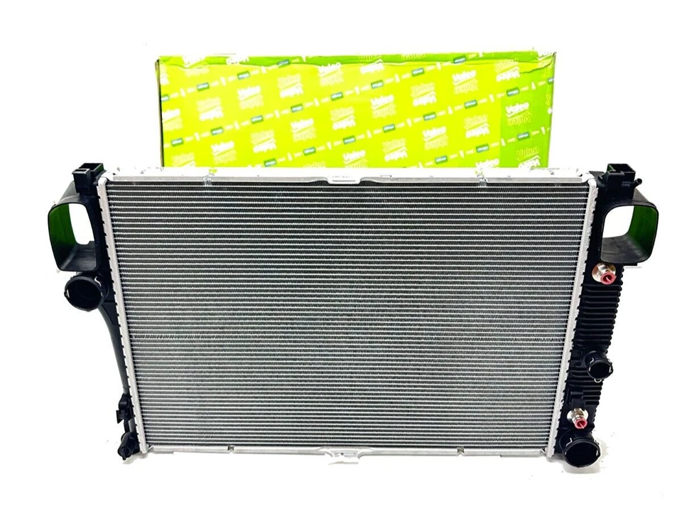 Genuine Mercedes-Benz CL550 S350 S400 Radiator 735298 Valeo - Image 2 of 4