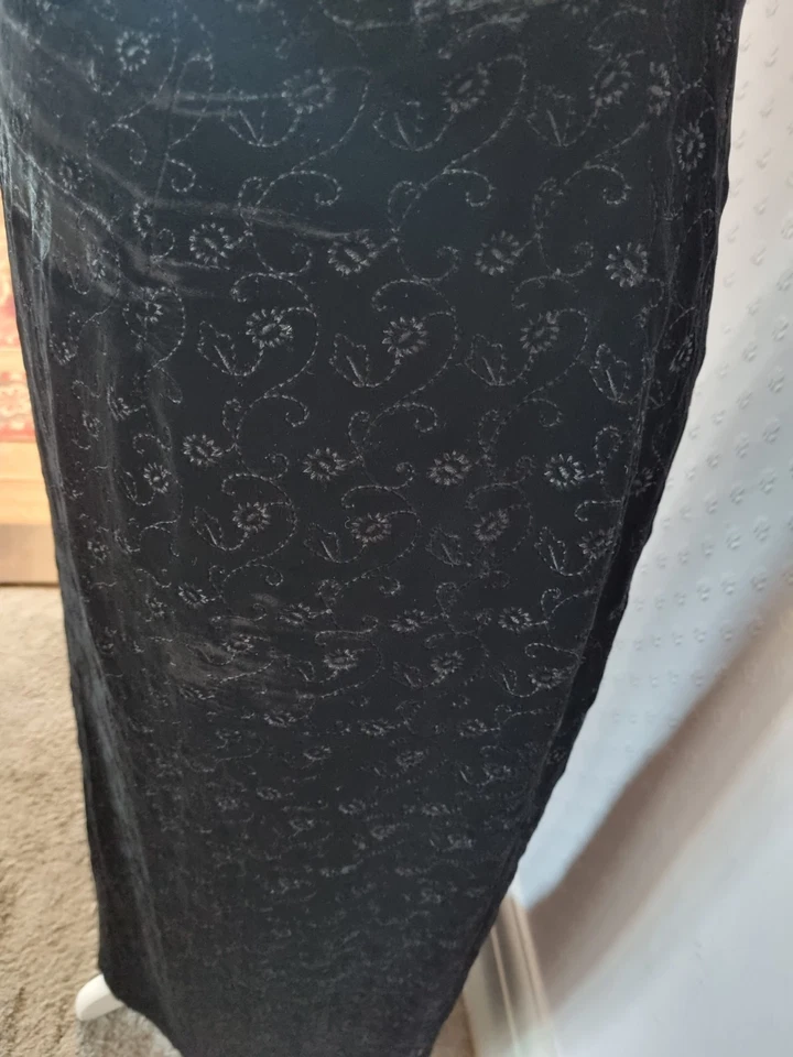 Laura Ashley Maxi Velvet Look Skirt Size 16 - Image 2 of 4