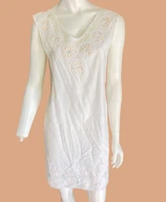 Vintage 20s 30s Embroidered Flower Pinafore Apron Yarn flowers