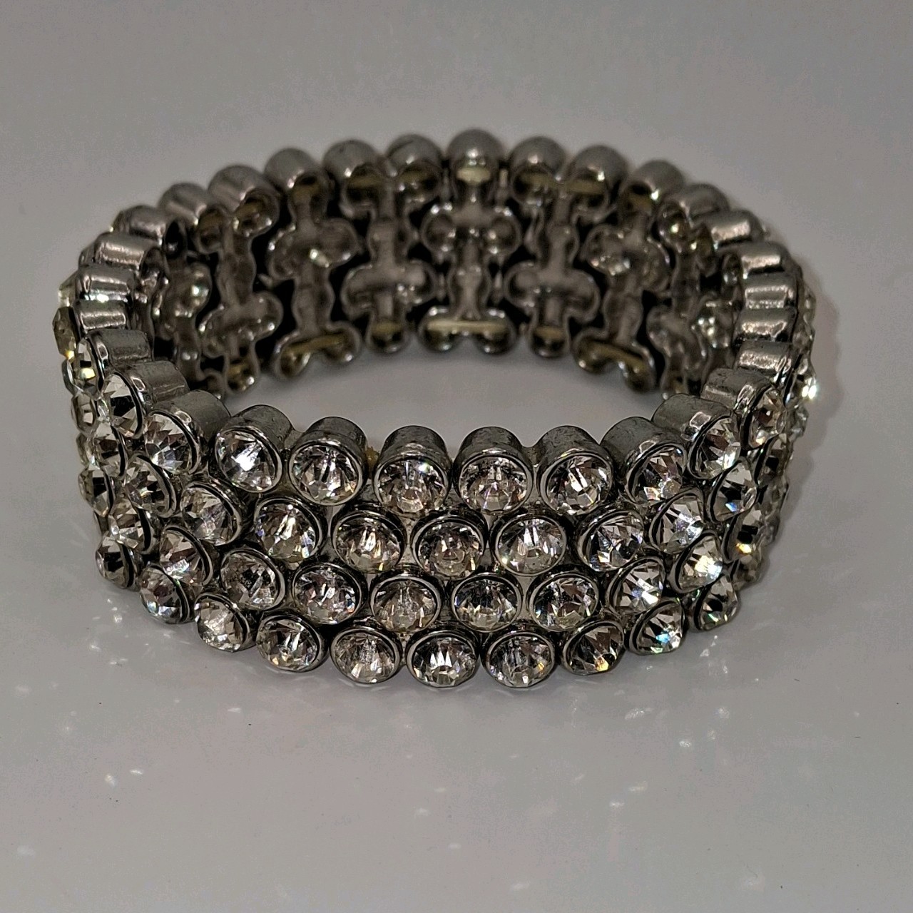 Silver Tone Rhinestone Tennis Beaded Stretch Bracelet Round Clear