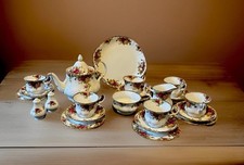 Royal Albert English Bone China Tea Set with The Old Country Roses Pattern.