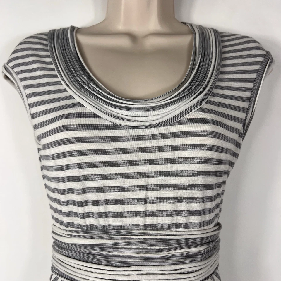 Vestido Max Studio para mujer XS sin mangas línea A hasta la rodilla a rayas ligero Foto 2 de 4