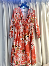 QUIZ FLORAL DRESS SIZE 22 CORAL WITH FLOWER PRINT ELASTIC WAIST