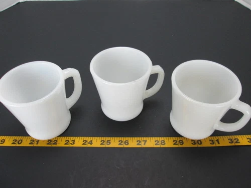 Lot of 3 Vintage Mugs/Cups White Fire-King Anchor Hocking Retro Shabby Chic S